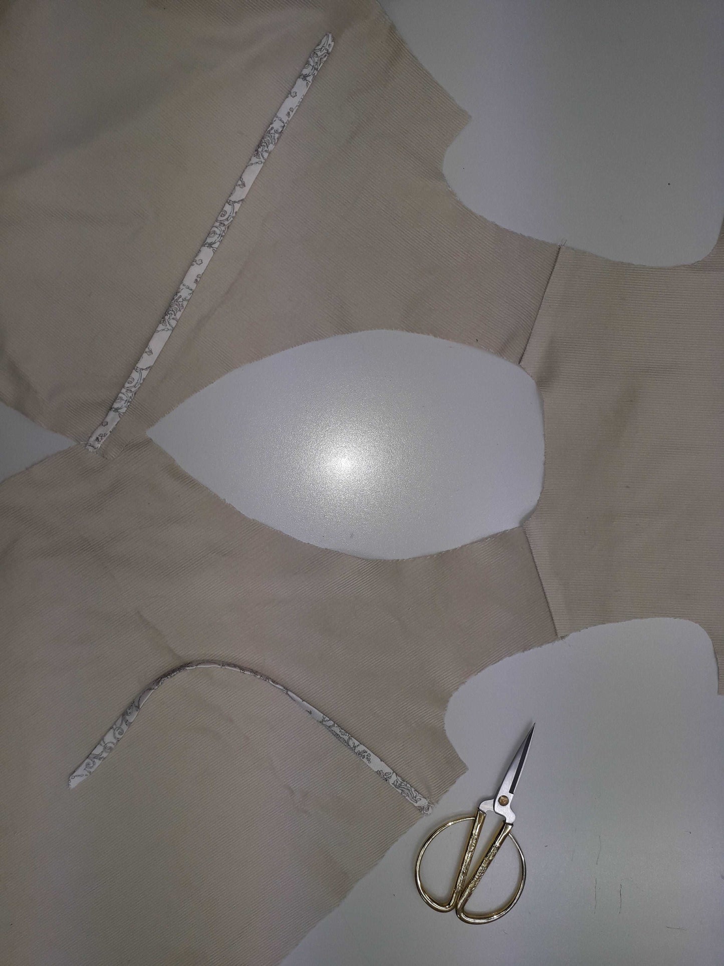 GIRL'S CROSS OVER PINNEY DRESS PDF SEWING PATTERNS & INSTRUCTIONS 3m to 24m & 2y TO 8y