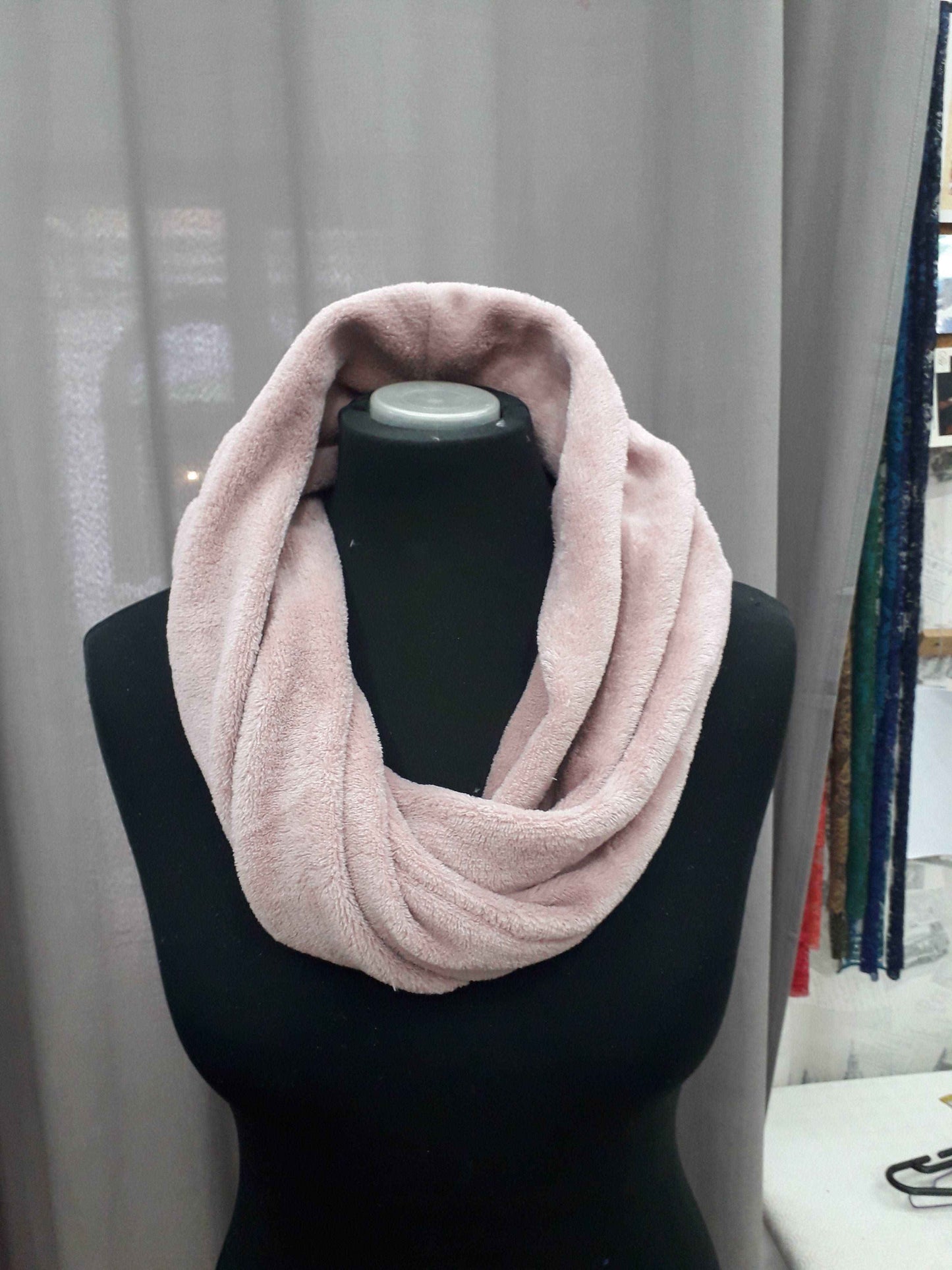 Easy Infinity Scarf PDF Sewing Pattern & Tutorial - Beginner Friendly