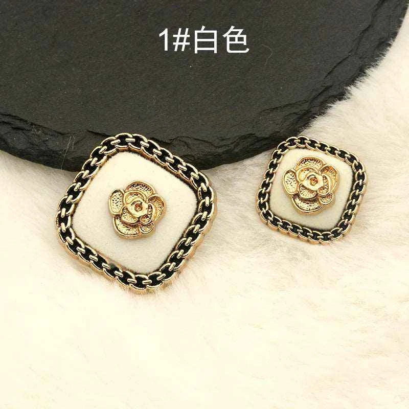 Metal Gold Flower Square Buttons 6pcs - Luxury Vintage Coat & Cardigan Buttons