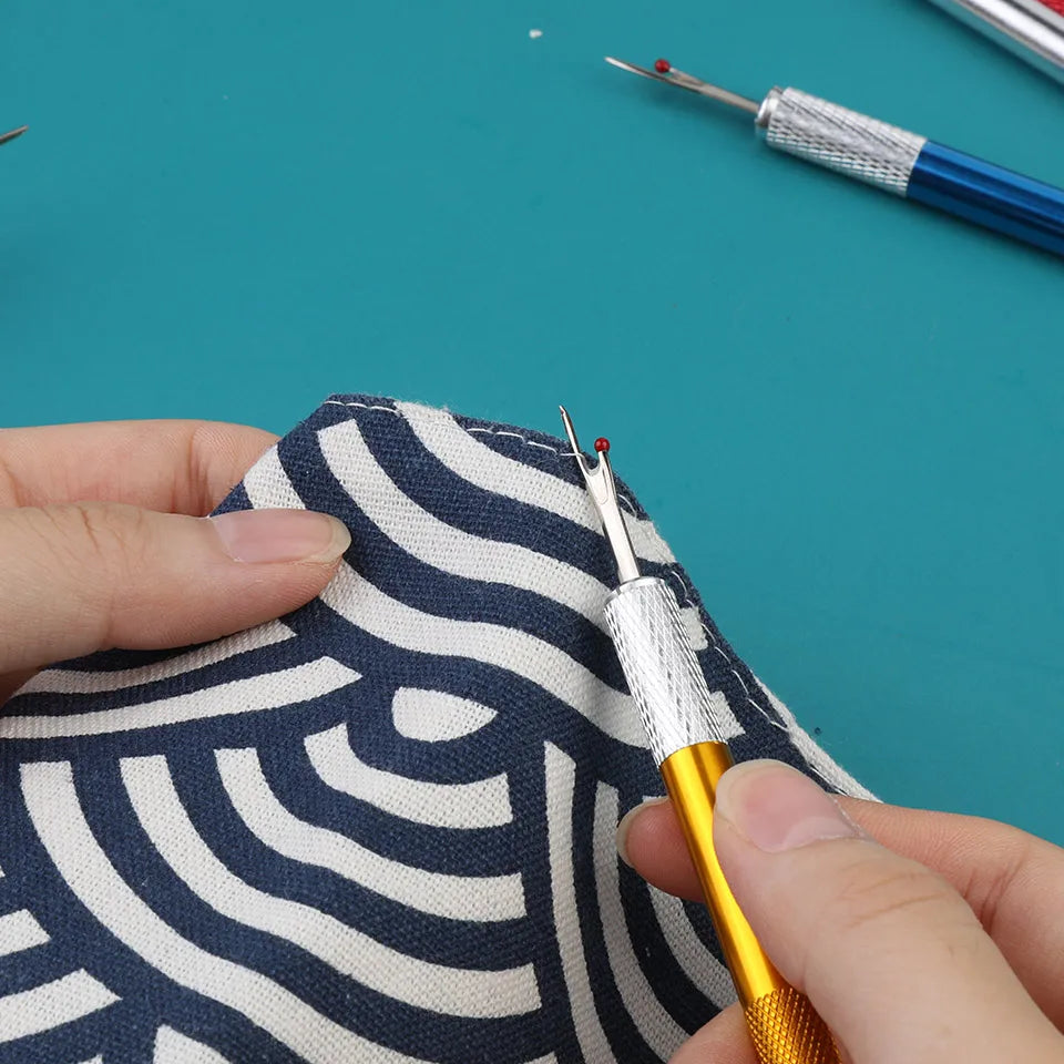 1Pcs Seam Ripper with 5Pcs Replacement Head Sewing Stitch Thread Unpicker Embroidery Thread Remover Tool DIY Sewing Tools