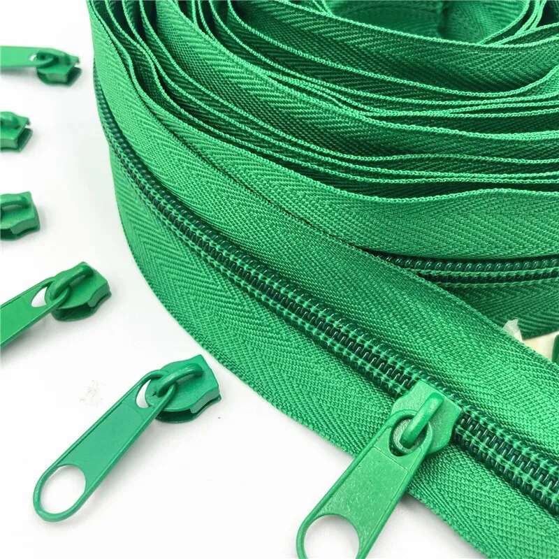 Nylon Zippers Rolls, 5# sold in 5 metre rolls - Auto-lock Zipper Slide