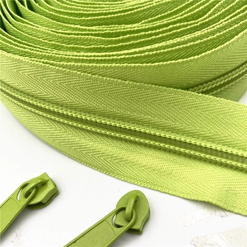 Nylon Zippers Rolls, 5# sold in 5 metre rolls - Auto-lock Zipper Slide