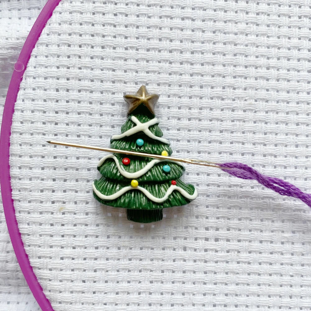 Christmas Tree Magnetic Needle Minder - Embroidery Needle Holder