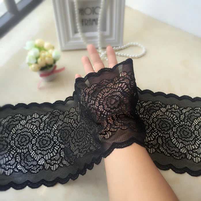 1 Meter Black Elastic Lace Trim - Floral Stretch Lace for Lingerie & Garments