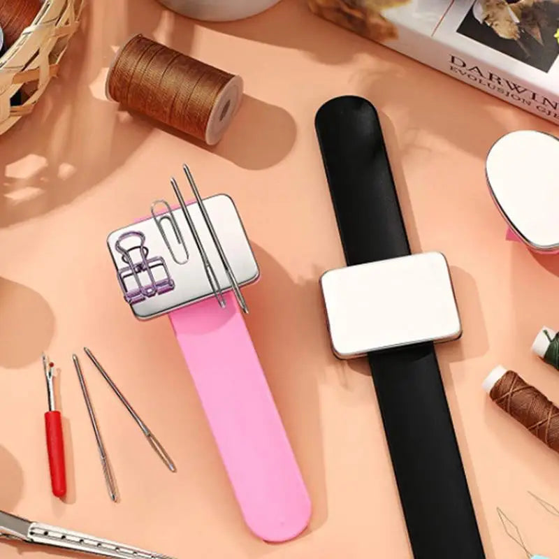 Magnetic Sewing Pin Cushion Silicone Wrist Needle Pad Safe Bracelet Pin Cushion Storage Sewing Pins Wristband Pin Holder